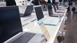 Прогноза: Компютрите под 400 евро ще изчезнат до 2028 г.