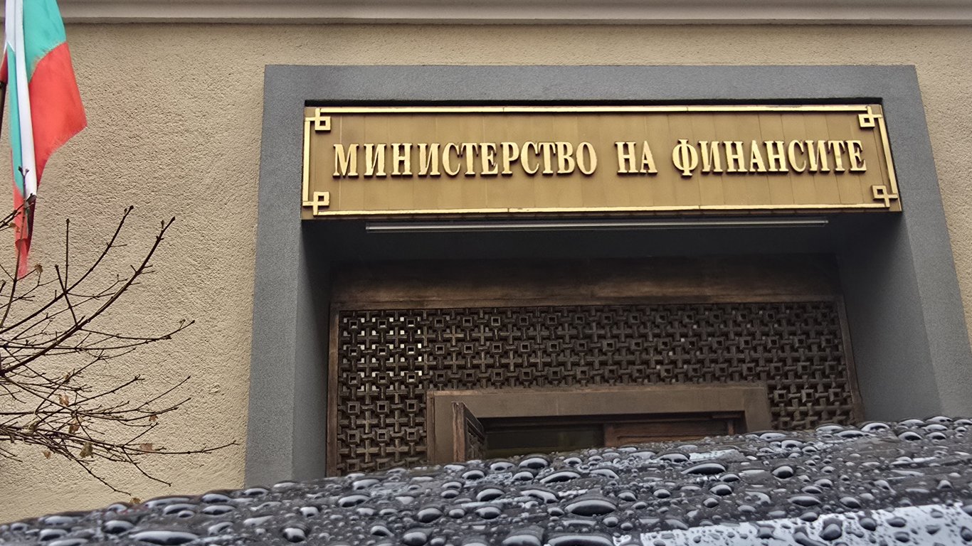 България набра нов държавен дълг, общата сума за годината достигна 1.2 милиарда евро