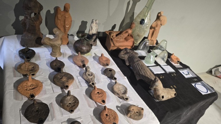 Над 1500 артефакта са открити през изминалия сезон в античния град Хераклея Синтика