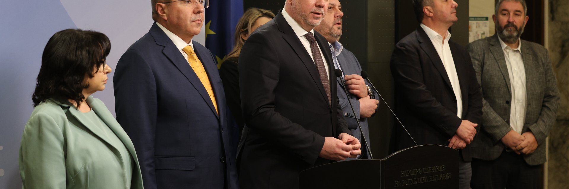 Росен Желязков: Ние ще абдикираме последни, няма да подадем оставка