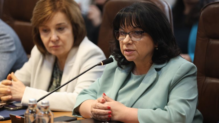 Без по-високи осигуровки, увеличен данък дивидент и СУПТО в новия бюджет, обещаха управляващите 