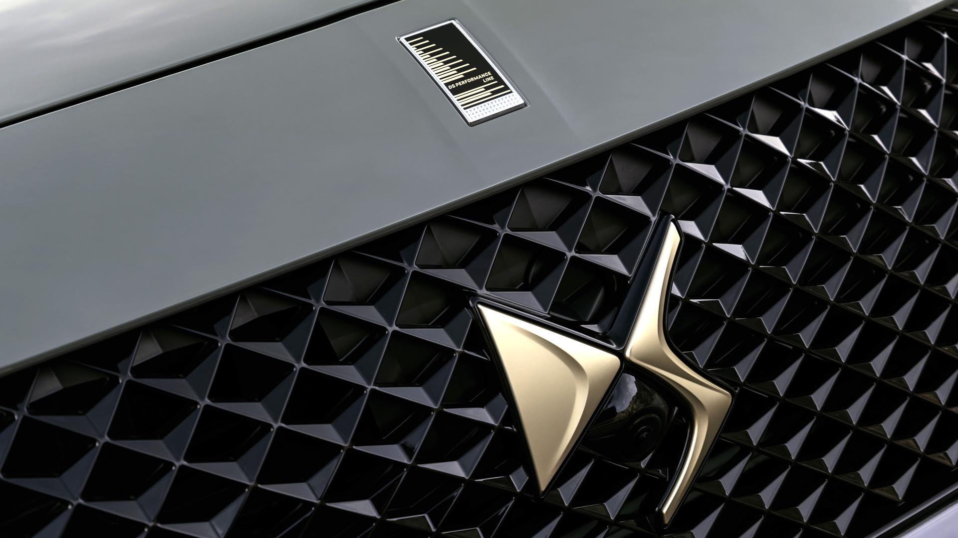 DS 7 Performance Line