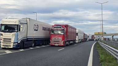 Отвориха временно ГКПП "Кулата", блокадата се премести на "Илинден"