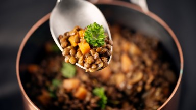 С какво на трапезата почитаме паметта на света Варвара