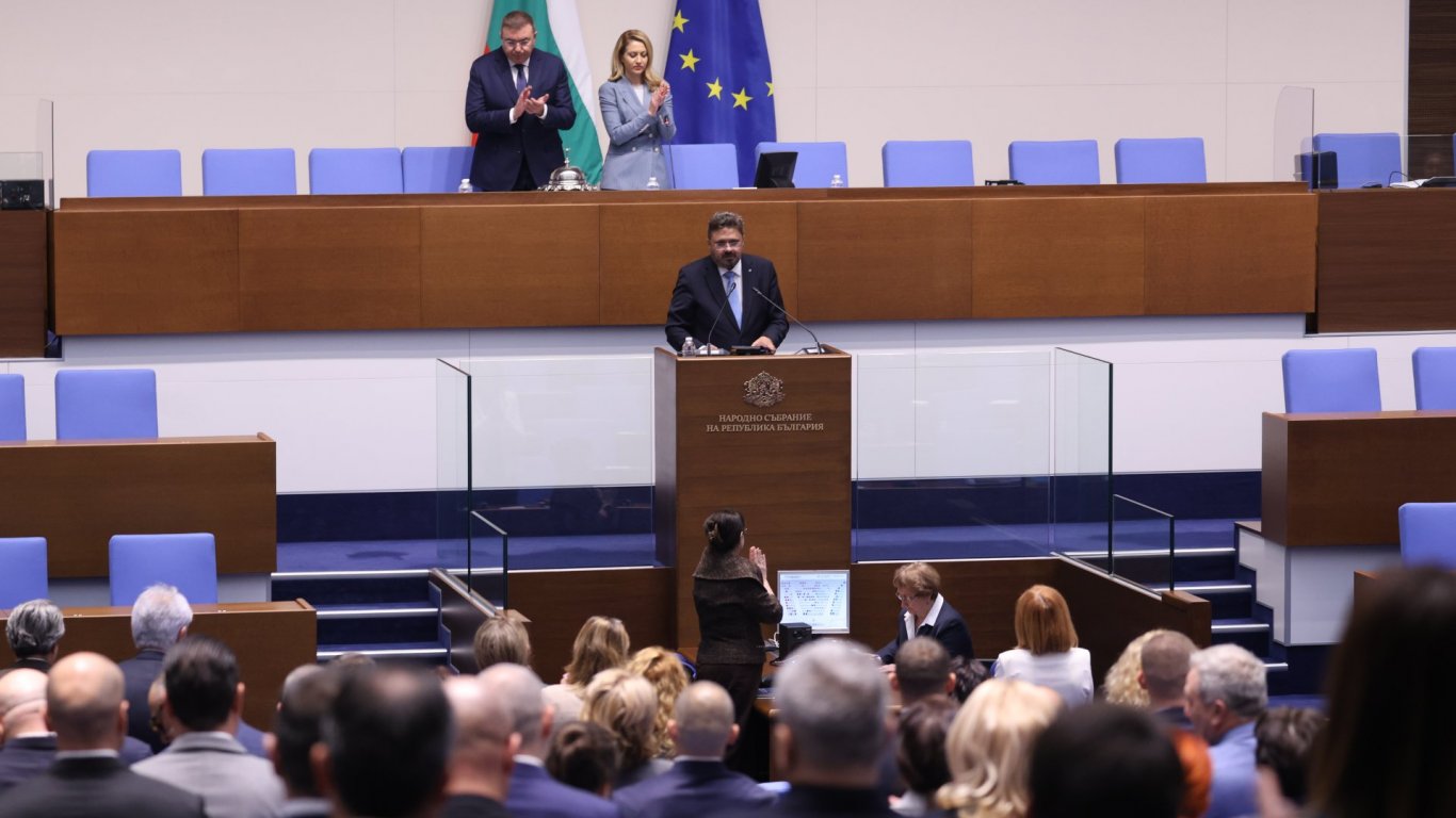 Парламентът единодушно преизбра Кирил Вълчев за генерален директор на БТА