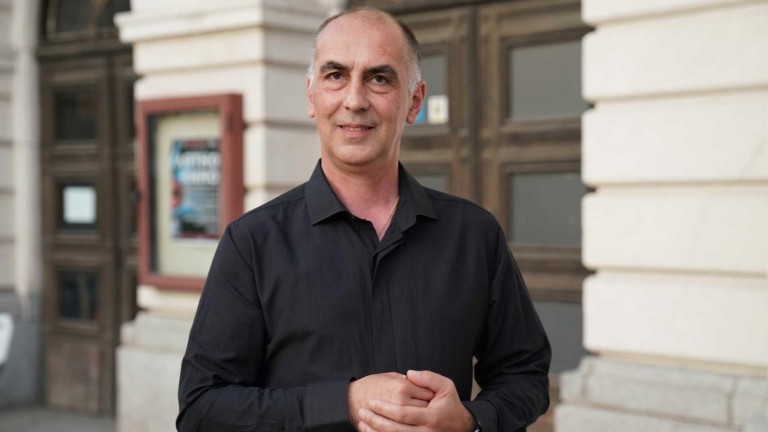 Плевенска филхармония чества 25 години диригентски дебют на маестро Владимир Бошнаков с тържествен концерт