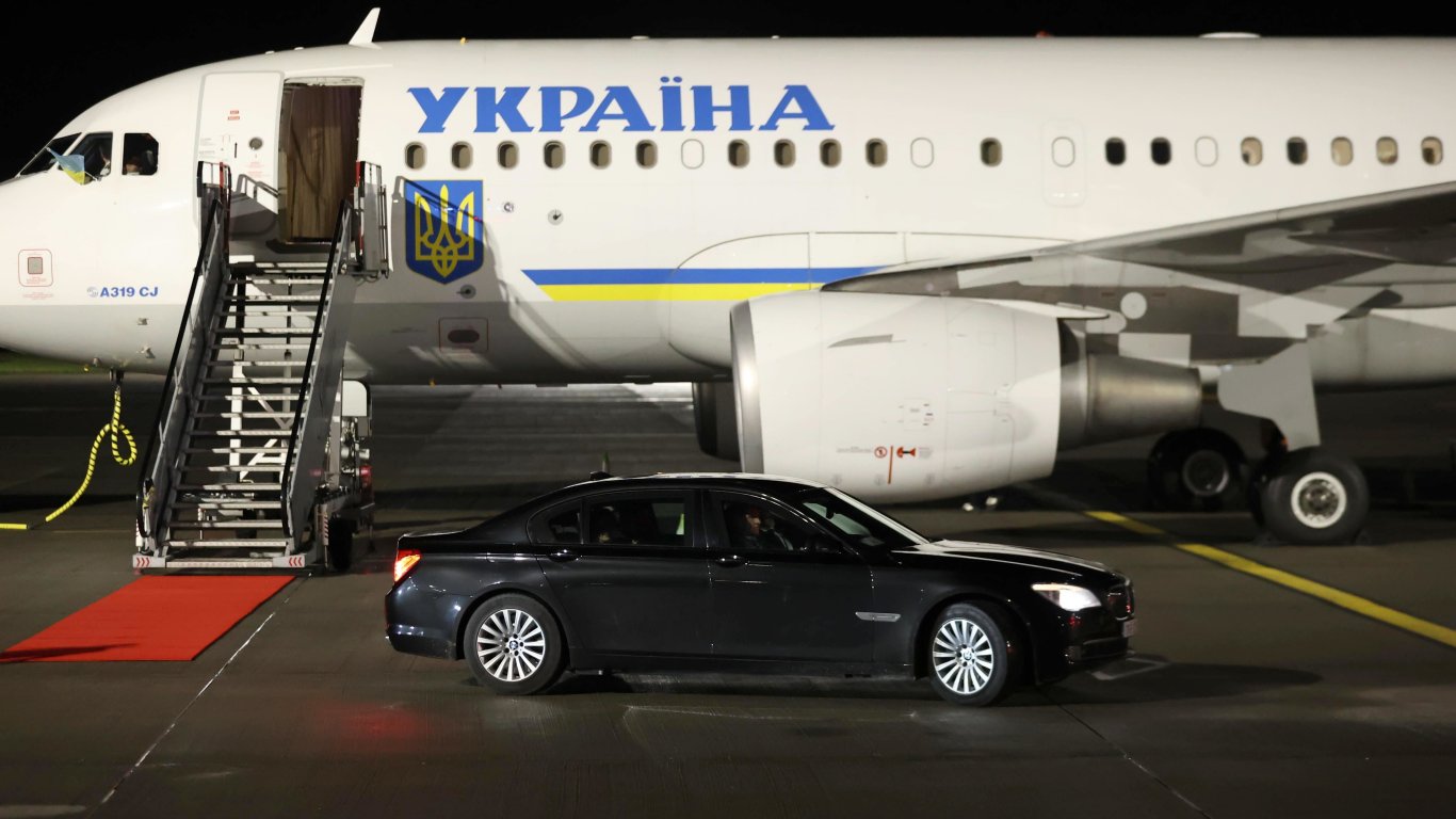 Украинският президент Володимир Зеленски едва избегна потенциална заплаха по време