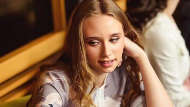 Тайната дъщеря на Путин пред украински журналист: Наистина съжалявам за войната (видео)