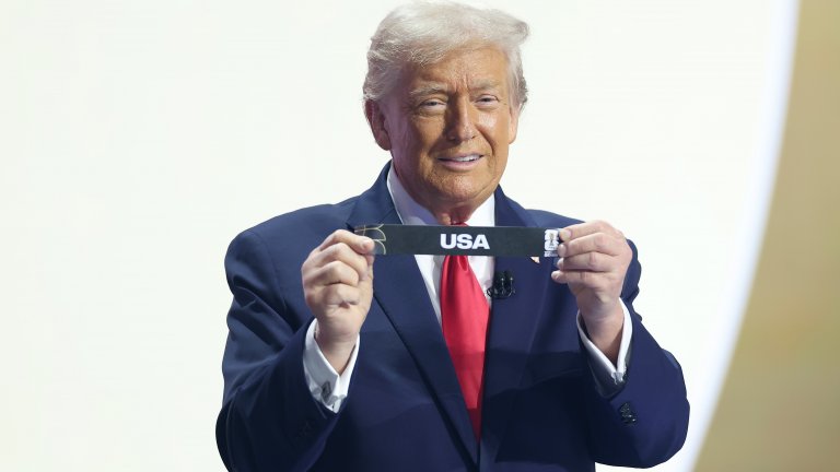 Шоу по американски: Трима държавни глави и рекордно дълга церемония определиха групите за Мондиала