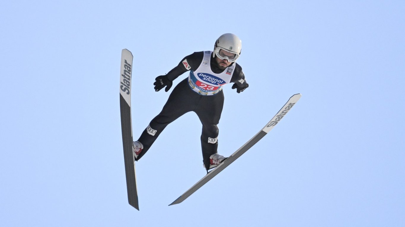 Зографски дисквалифициран от Световната купа заради грешка в екипировката