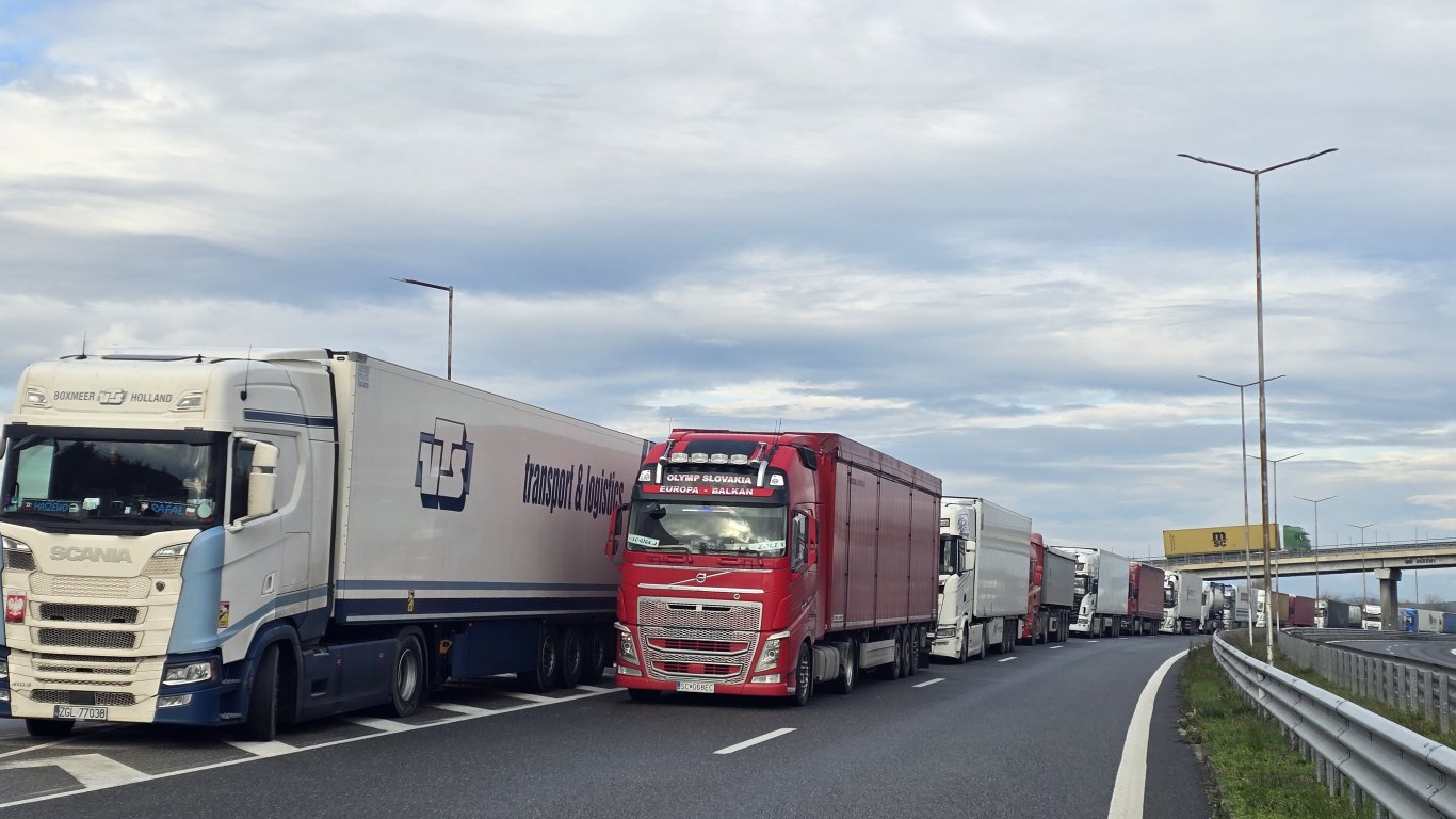 Руският газов гигант Газпром подаде иск в руски съд срещу