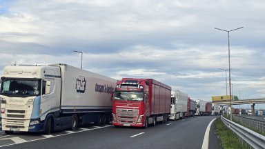 Гръцките фермери отново блокираха "Кулата – Промахон" за камиони