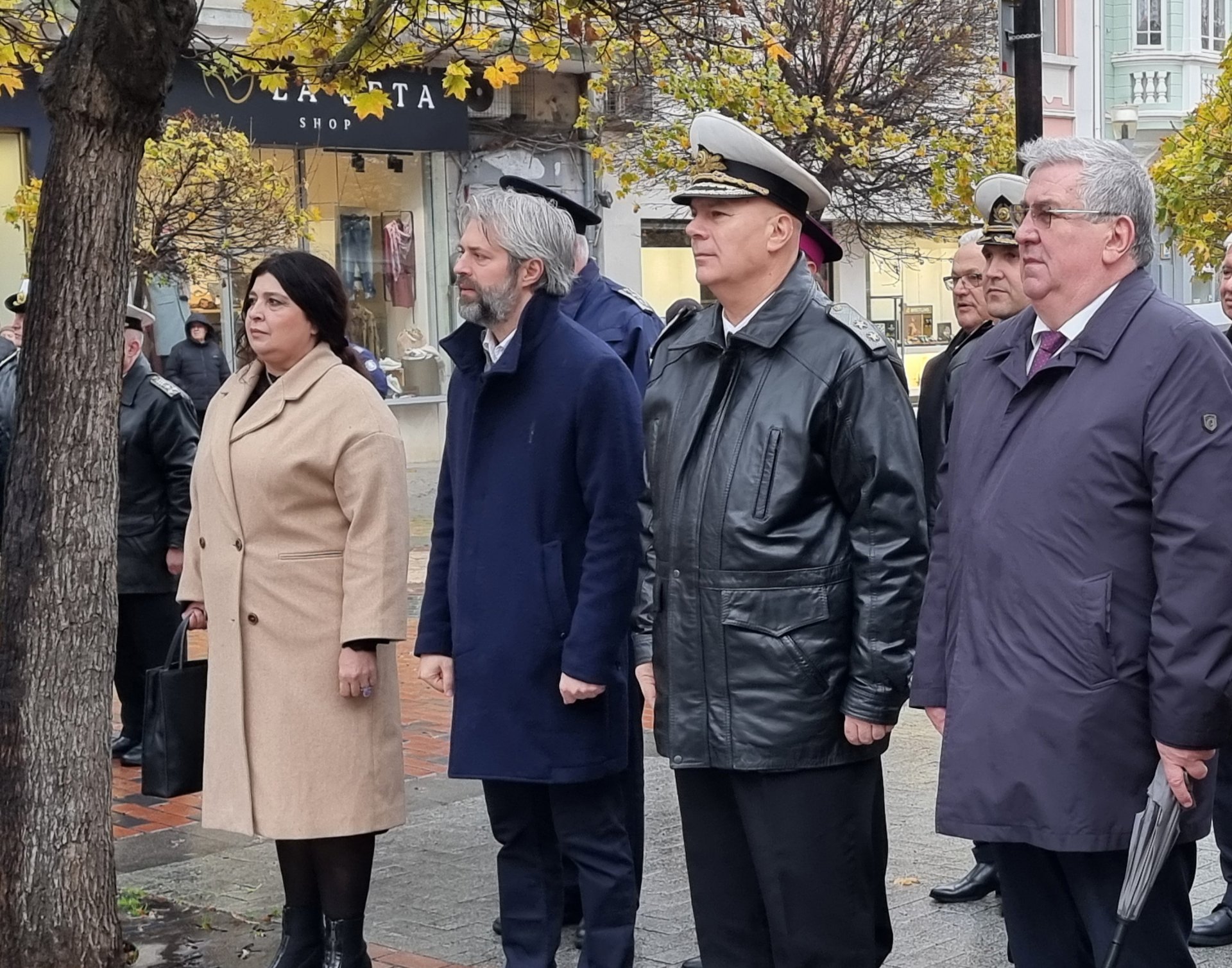 С молебен за здраве и рибен курбан варненци отбелязаха Никулден