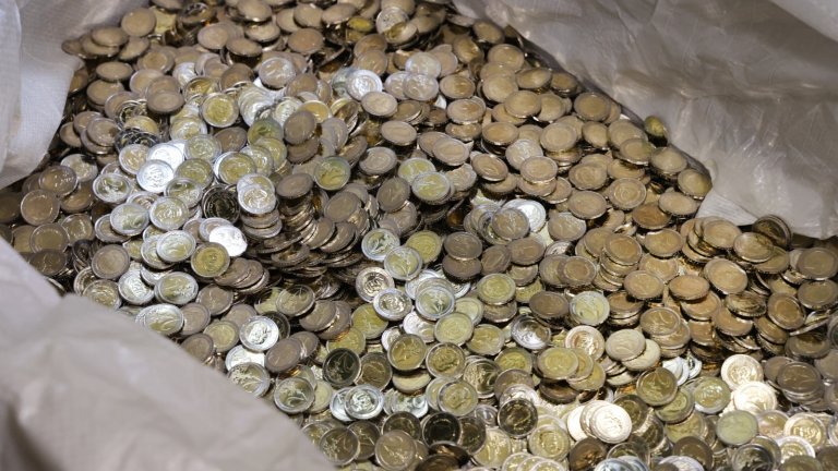 Банките са приели 150 тона монети и банкноти за първите дни на еврото у нас