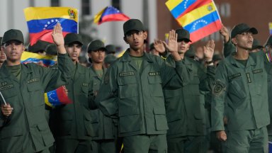 Венецуелската армия прие хиляди нови военни