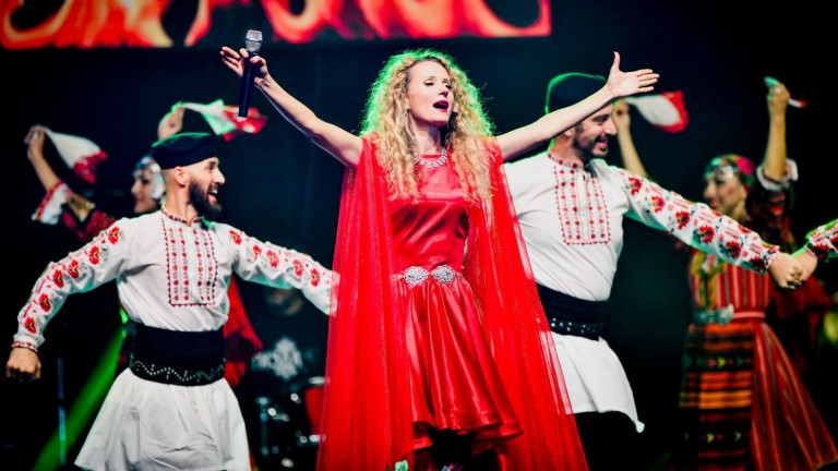 Деси Добрева събира над 500 изпълнители тази вечер в НДК