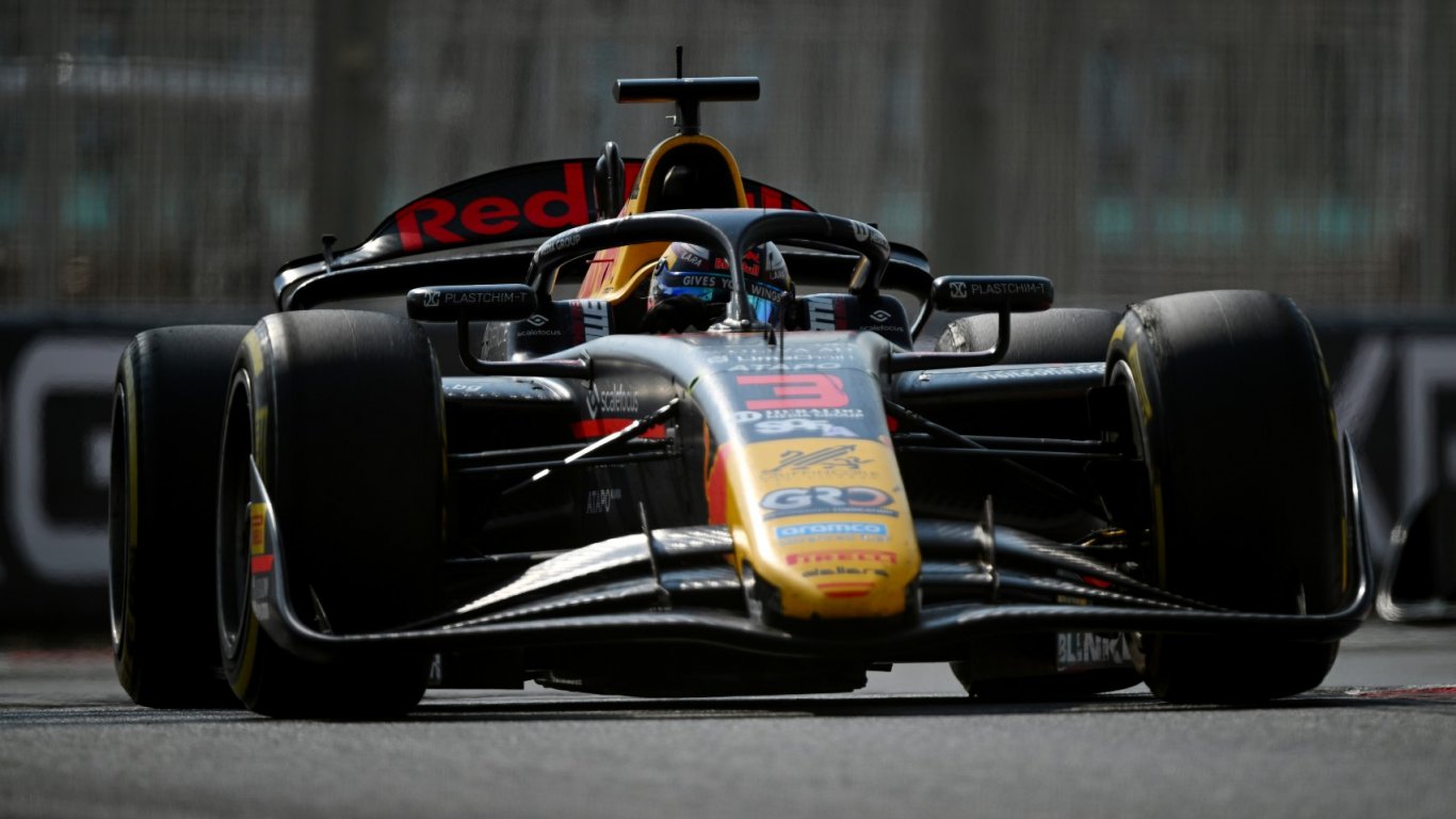 Цолов завърши силно сезона във Формула 2 с 12-то място