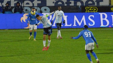 "Левски" мина безпроблемно през Варна и се реваншира за издънката 