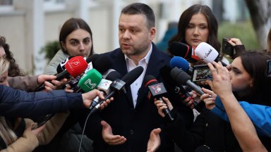 Кандидатът на либералите Чиприан Чуку води в битката за кмет на Букурещ