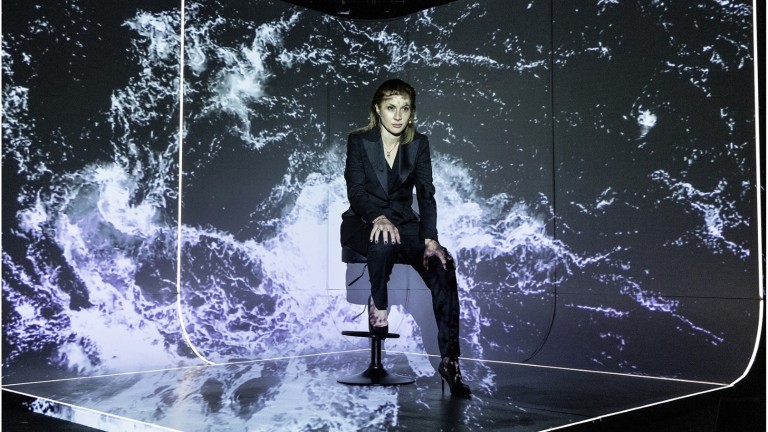 Болката, любовта и надеждата се борят за последната дума в "Годината на магическото мислене"