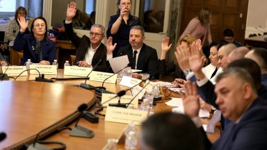 По-малко бюрокрация за малките фирми: Нови правила за ДДС минаха на второ четене