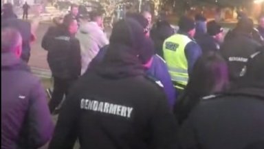 Напрежение в Своге, местните прогониха участници в митинга на ДПС (видео)