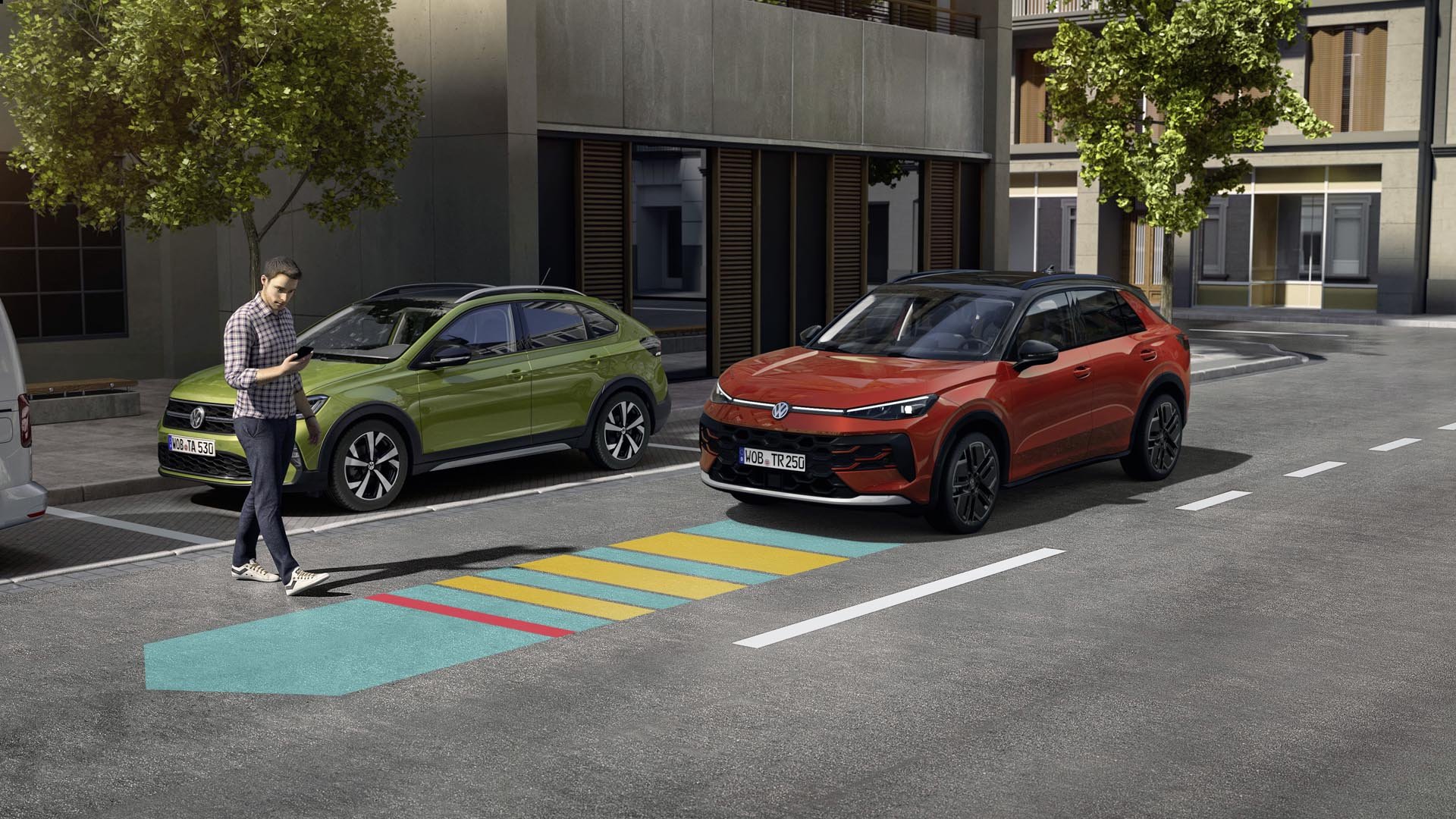 Новият Volkswagen T-Roc с асистент за аварийно спиране може да разпознава пешеходци и велосипедисти и да спира сам