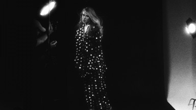 Мила Роберт пуска нов сингъл с послание срещу страха, несправедливостта и мълчанието