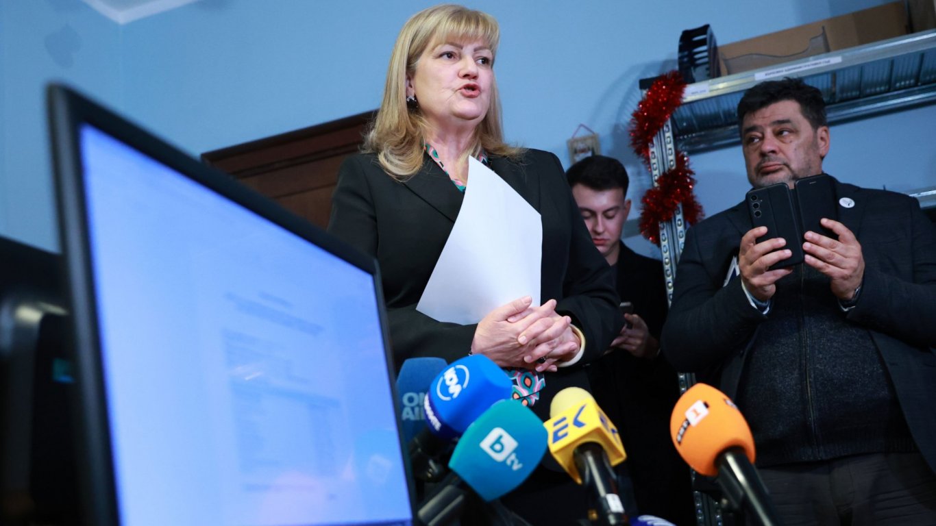 Нов удар по върха: Съдия Антон Урумов поема разследването срещу главния прокурор