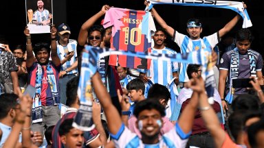 Истерия по Меси в Индия, чакат го среща с премиера и хиляди на стадион