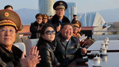 Ким Чен-ун посрещна със специална церемония войниците, завърнали се от мисия в Русия