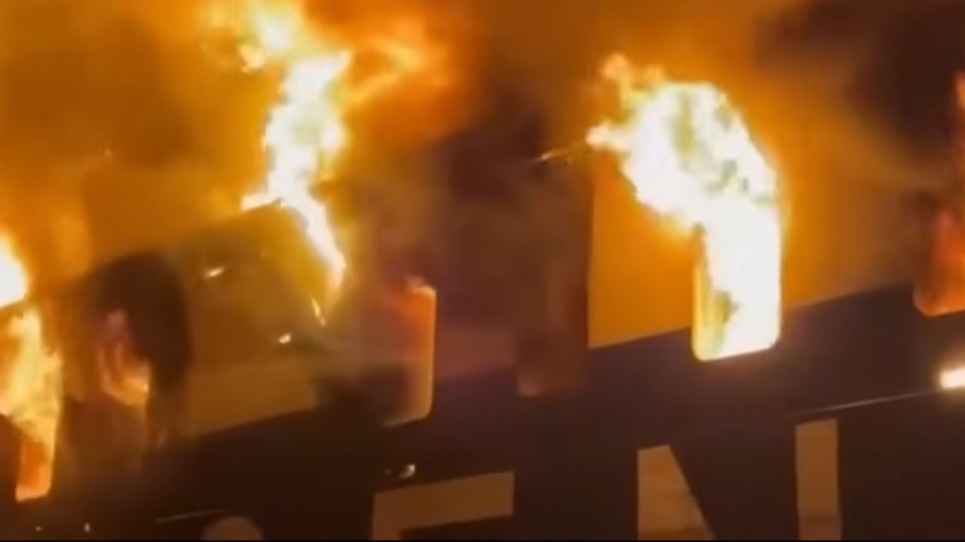 Пожар на турски ферибот след руска атака в Одеска област