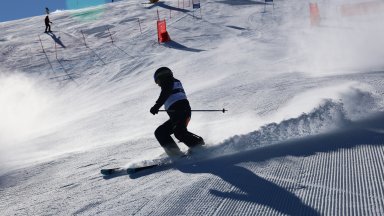 Разследват инцидент с дете на писта в Банско