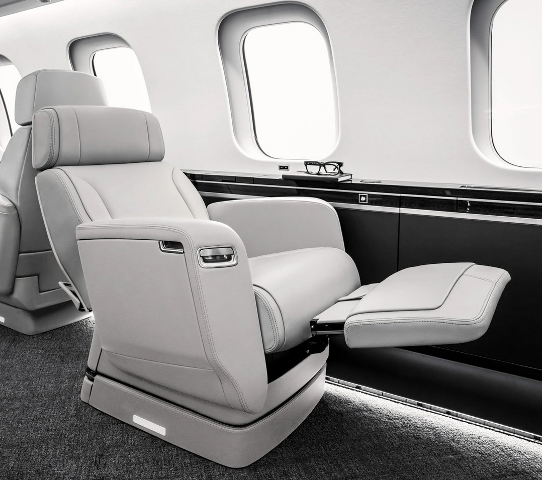 Bombardier Global 8000 