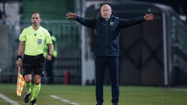 Лудогорец ще е без треньора си в днешната битка за Купата