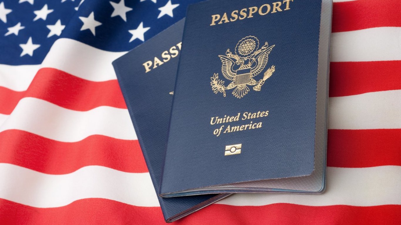 Изпитът за американско гражданство става по-сложен