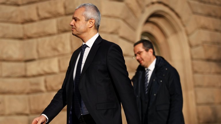 "Възраждане" няма да посети поредните консултации при президента Йотова