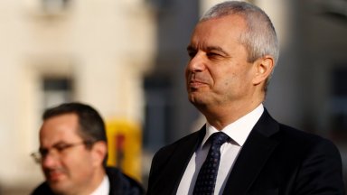Костадинов свърза интервю на Радев с електорални ползи за "Възраждане"