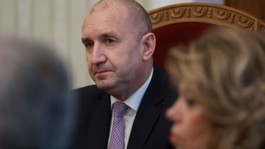 Президентът Румен Радев продължава консултациите с АПС и МЕЧ