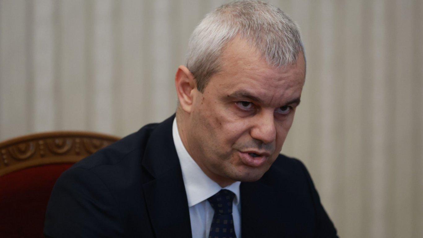 Костадинов: Желязков е обещал в Париж да участваме с военни кораби в Черно море
