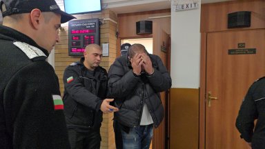 Оставиха за постоянно в ареста Росен Стъкларя, заради когото "изгърмя" шефът на 5-о РПУ