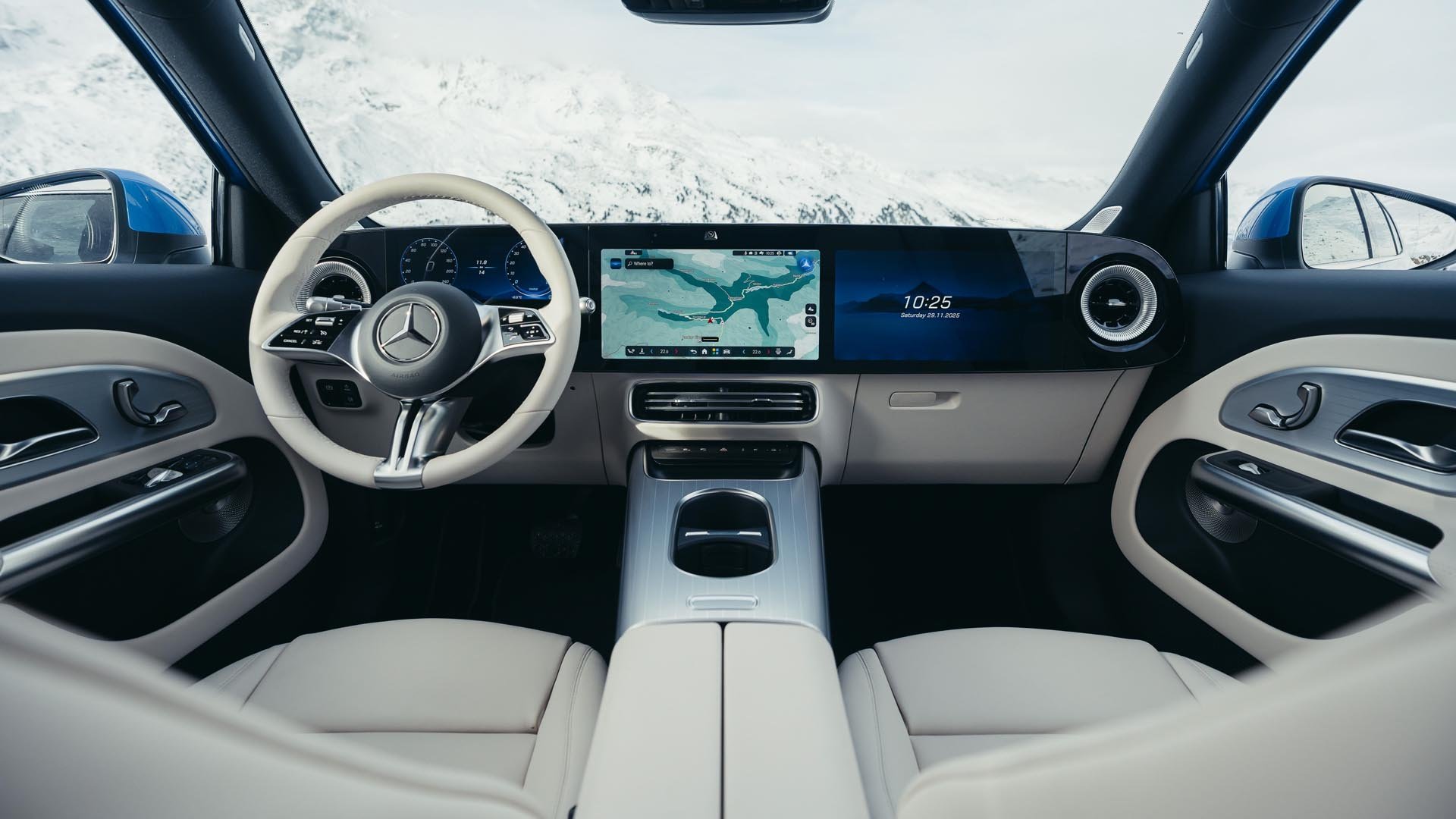 Mercedes-Benz GLB 250+ с EQ-технология