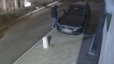 Десетки автомобили осъмнаха с нарязани гуми в столичния квартал "Мотописта”