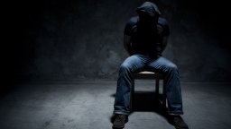 Шестима отвлякоха мъж в София и източиха близо 100 000 лв. от сметката му