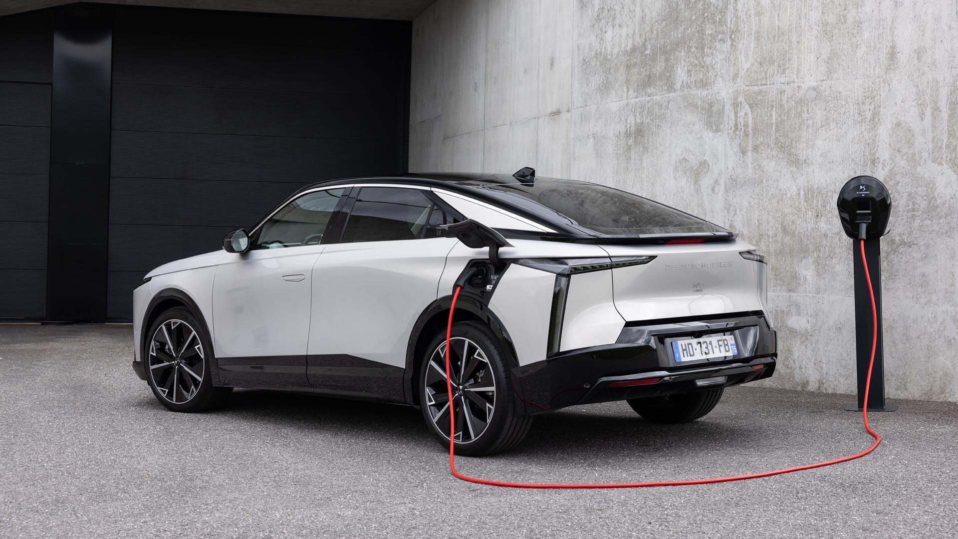 DS N°8 FWD Long Range 