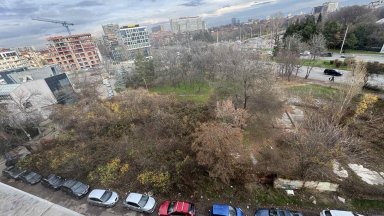 Столична община спира строеж на 150-метров небостъргач на бул. "България" със заменка