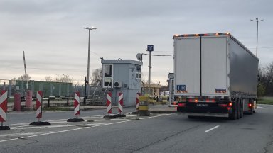 Протестиращи затвориха ГКПП "Капитан Петко Войвода", блокират и "Илинден - Ексохи"