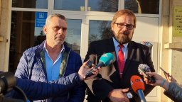 Заловиха трима варненци за източване на банкови карти чрез QR кодове на паркомати в чужбина