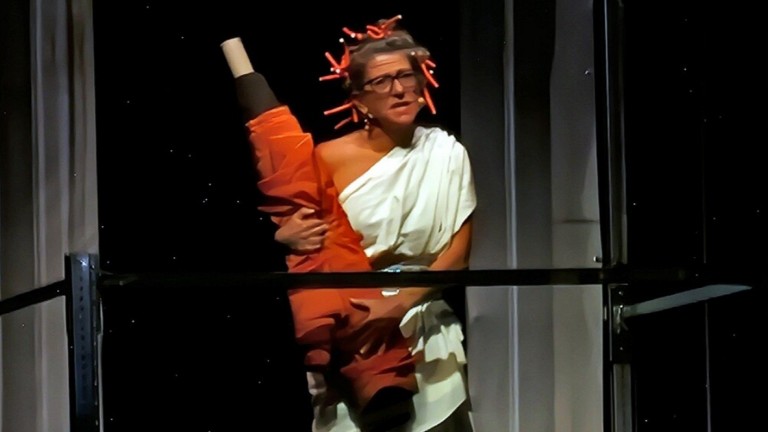 Ива Тодорова вече е част от трупата на Сатиричния театър