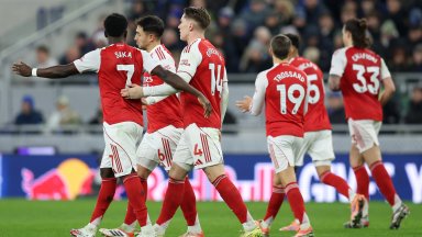 Арсенал се нуждаеше от дузпа, но постигна целта си: Ще бъде първи на Коледа